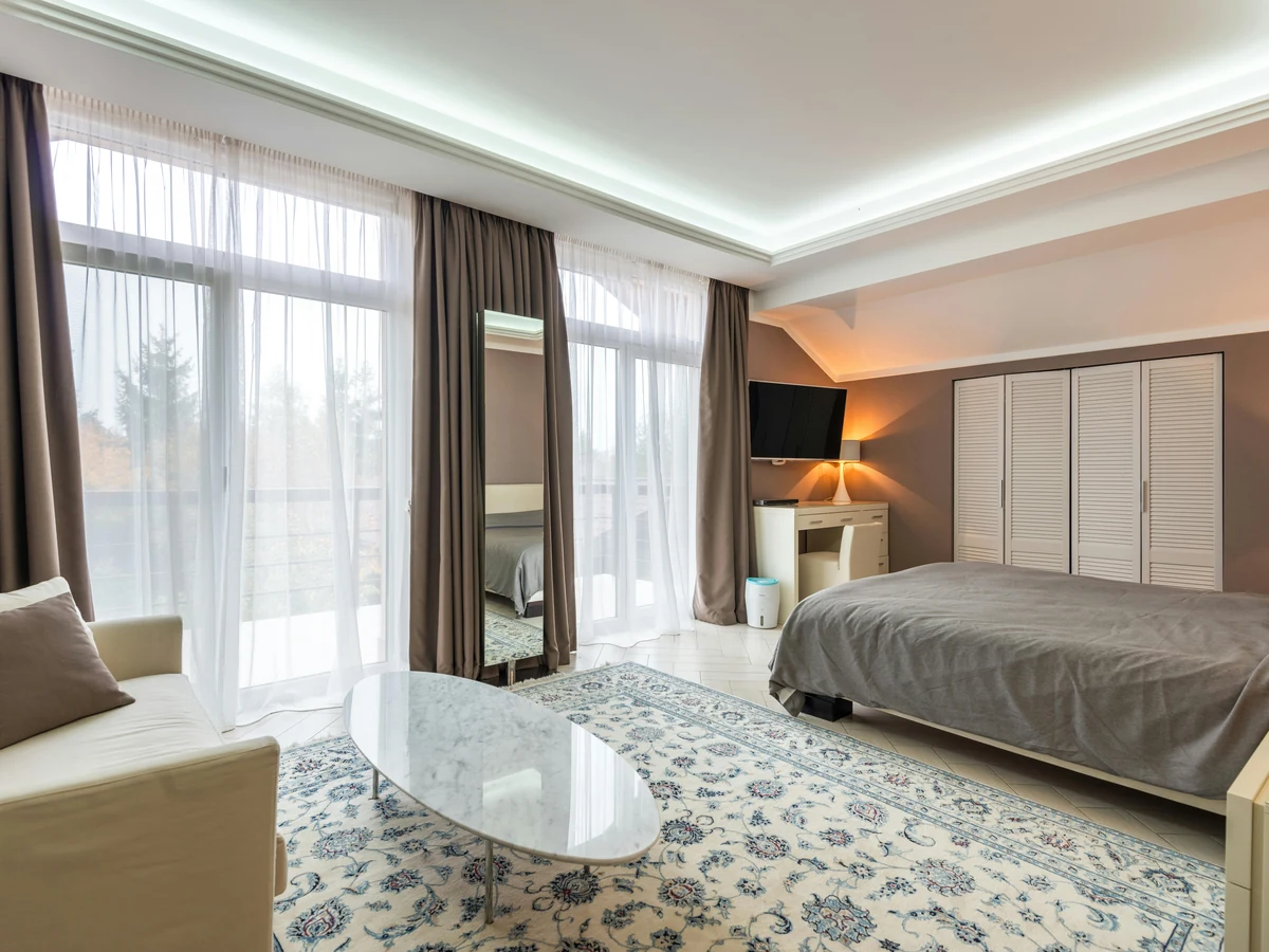 Large bedroom suite interior painting in The Avenues HU5 by Hull Decorators