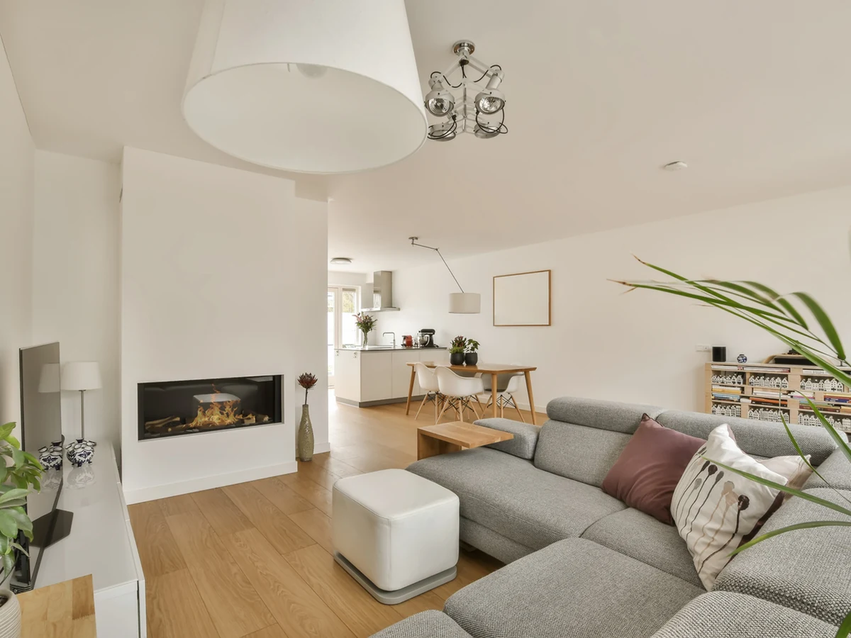 living-room-painting-bright-living-room-hull-decorators Bright living room interior painting in Bridlington by Hull Decorators