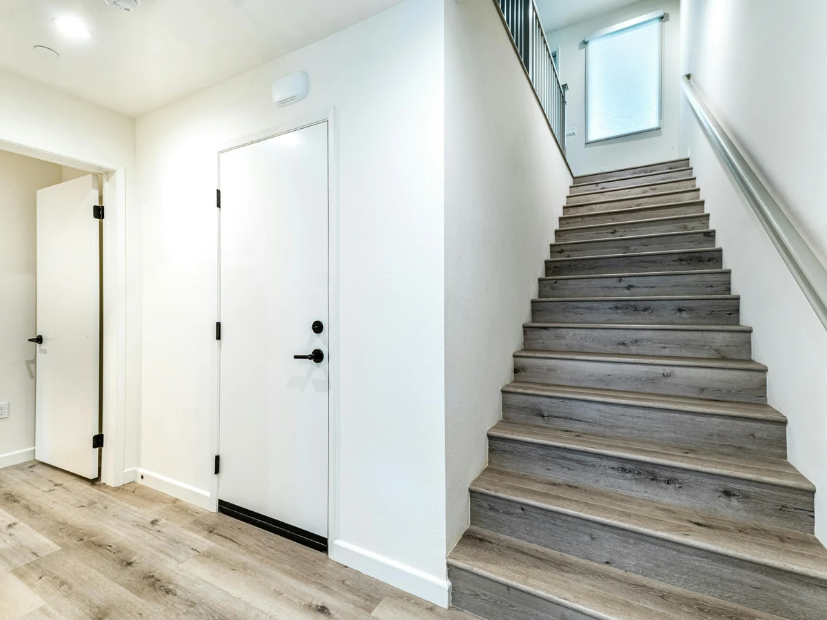 staircase-painting-white-walls-modern-hull-decorators Staircase painting with white walls in modern home by Hull Decorators in Hedon